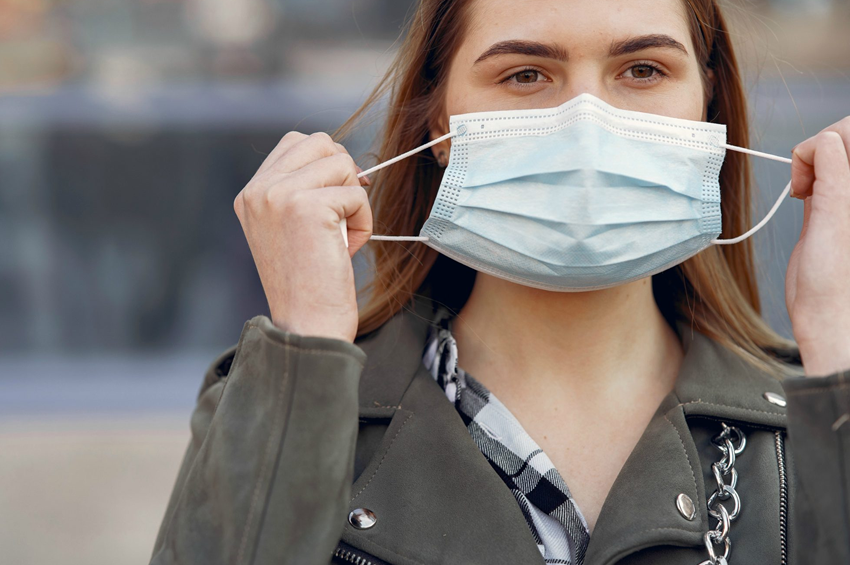 O uso de máscaras nas áreas comuns do condomínio